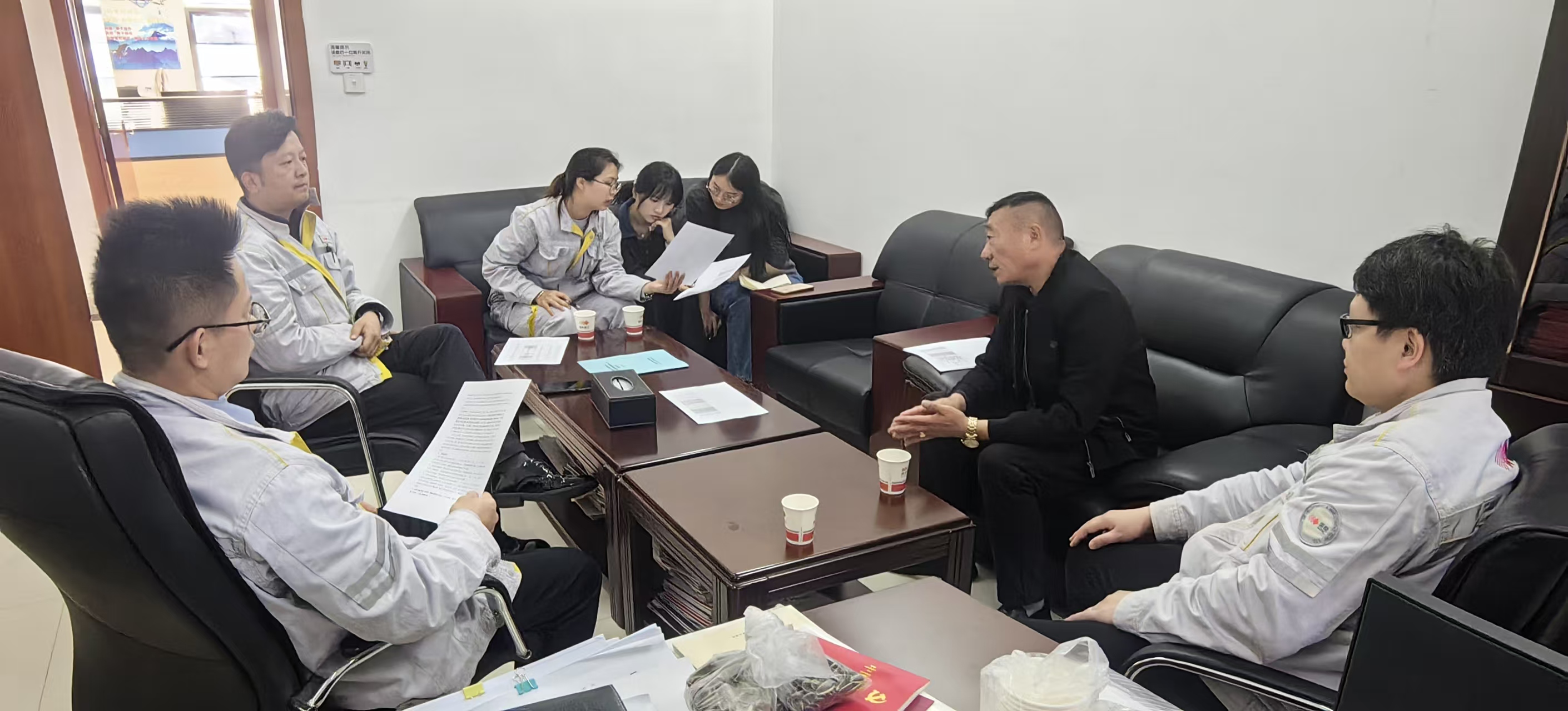 公司采购与合同管理部约谈发电副产经销商 聚力提升副产品综合利用管理水平