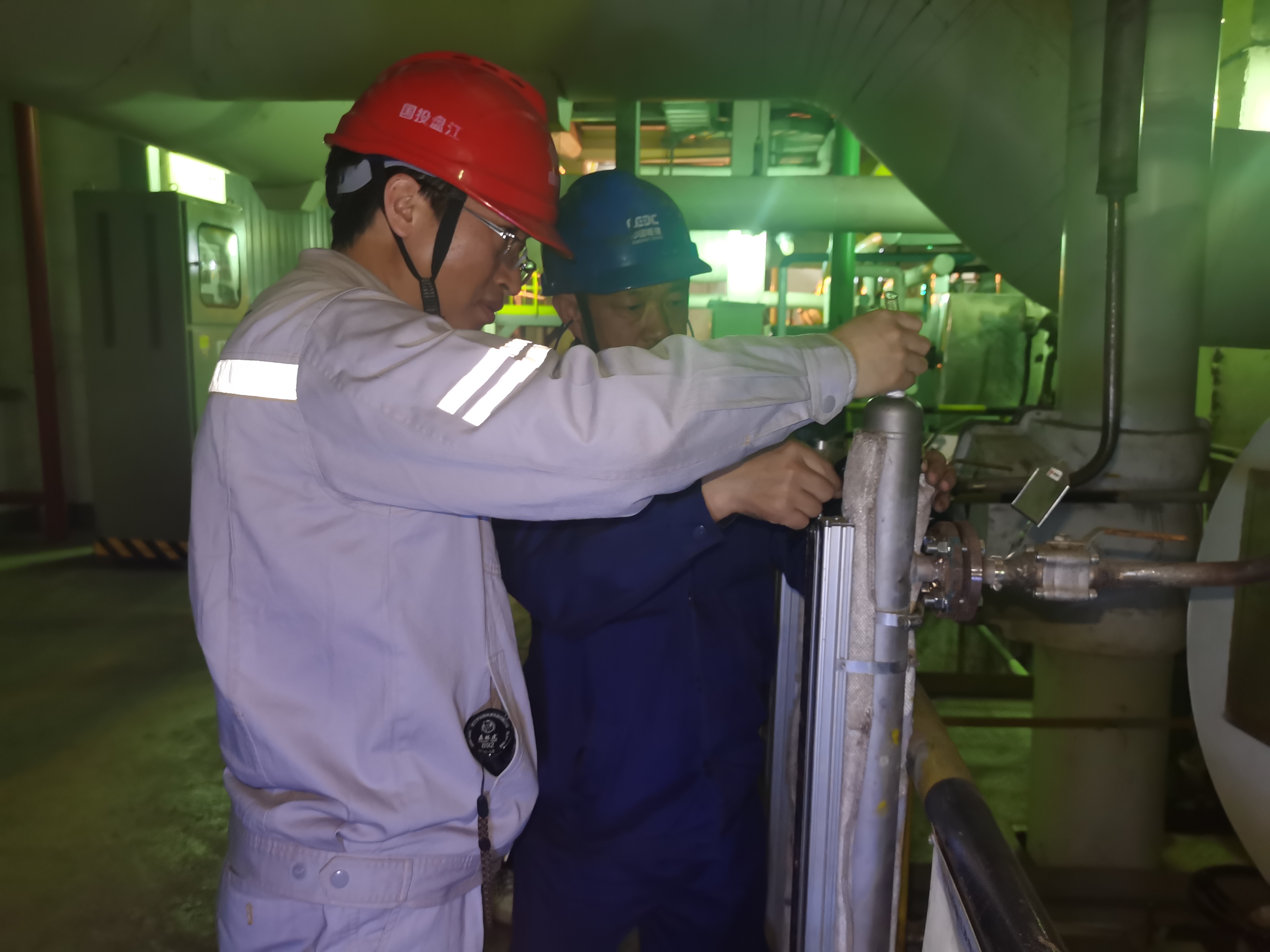 汽机专业高效处理 #2 机低加液位计异常问题